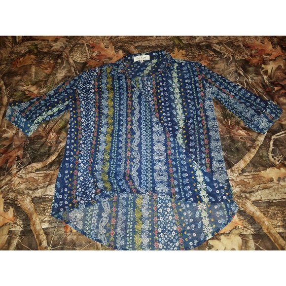 Eden & Olivia Blouse - Picture 2 of 4